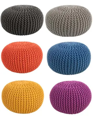 Hand gebreide katoenen poefs