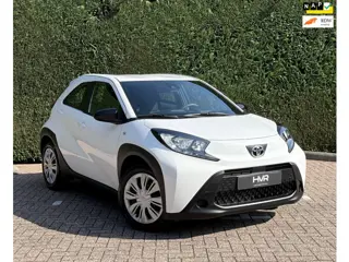 Toyota Aygo X 1.0 VVT-i MT Play | Carplay | Camera | Fabrieks garantie | 1 Eig | NL Auto | ACC | Air