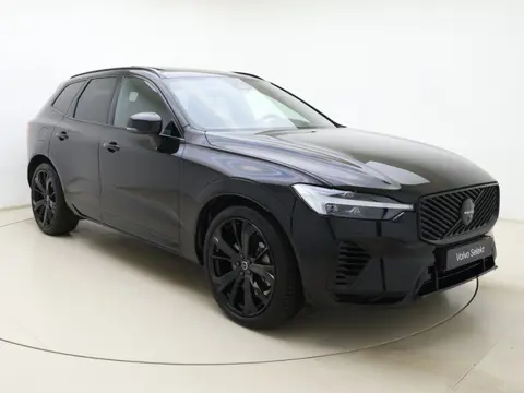 Volvo XC60 T6 Plug-in hybrid AWD Ultra Black Edition | Luchtvering | Head-up | Bowers & Wilkens | St