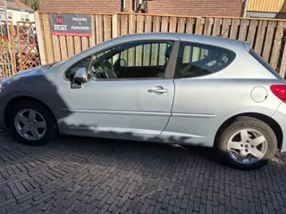 Peugeot 207 1.4 VTi Style