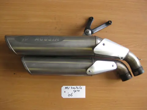 UITLAAT MV Agusta 910 Brutale 2006 - 2007