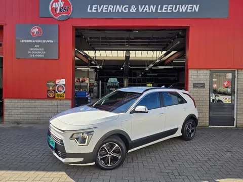 Kia Niro 1.6 GDi PHEV DynamicLine Automaat/ Parkeersensoren en camera achter/ Apple Carplay-Android 