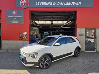 Kia Niro 1.6 GDi PHEV DynamicLine Automaat/ Parkeersensoren en camera achter/ Apple Carplay-Android 