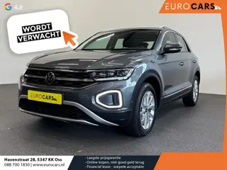 Volkswagen T-Roc 1.5 TSI 150pk Automaat Style Climate Control  Navigatie Aple Carplay/Android Auto  