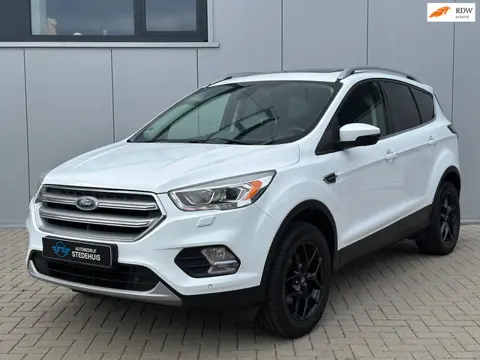 Ford KUGA 1.5 EcoBoost Titanium Navi | PanoramaDak