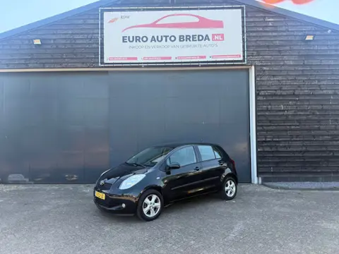Toyota Yaris 1.3 VVTi Luna