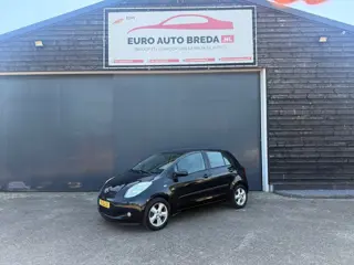 Toyota Yaris 1.3 VVTi Luna