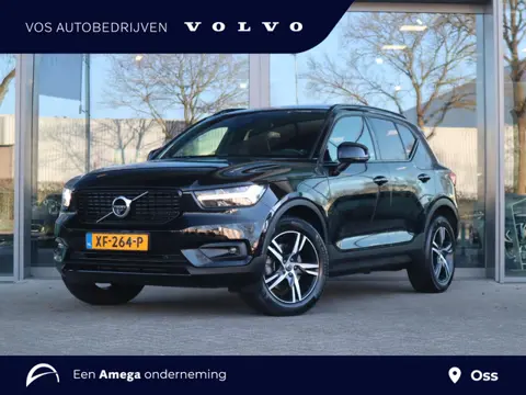 Volvo XC40 2.0 T4 R-Design | Schuifdak | Trekhaak | 360 camera | Full option!