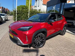 Toyota Yaris Cross 1.5 Hybrid Adventure|Bi-Tone|JBL|Half Leder|Stoel Verwarming