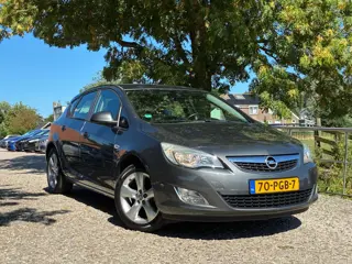 Opel Astra 1.4 Turbo Edition | Cruise + Airco nu € 3.450,-!!!