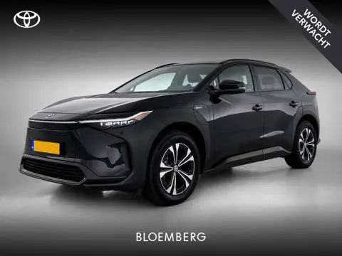 Toyota Bz4x Dynamic 71 kWh | Stoel / Stuurverwarming | 360 camera | 3-Fase |