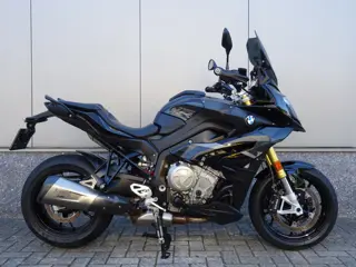 BMW S 1000 XR ABS TRIPLE BLACK (bj 2019)