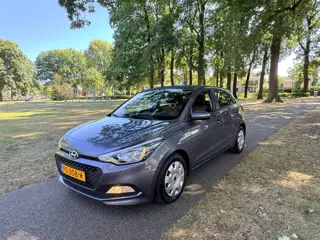 Hyundai I20 1.1 CRDi Essence Mooie auto 2017 Navigatie