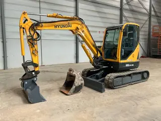 Hyundai Robex 60 CR-9 A (bj 2015)