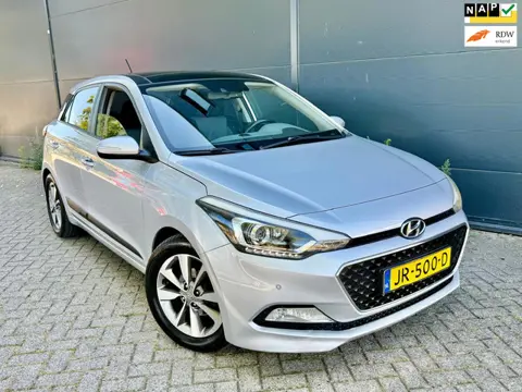 Hyundai I20/Airco/Cruise/Panoramadak/Bleutooth 1.2 HP i-Motion Premium
