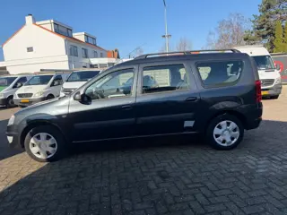 Dacia Logan MCV 1.6-16V,Lauréate,AC,7-PERSOONS,1e.EIG.