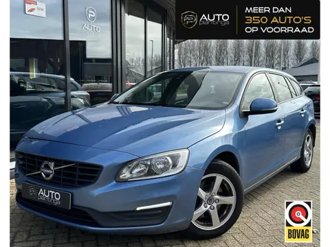 Volvo V60 2.0 D3 Kinetic Business 150PK | NL AUTO | 2e Eigenaar | Zeer Nette Staat | Trekhaak | Park