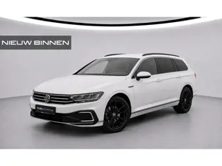 Volkswagen Passat Variant 1.4 TSI PHEV GTE Business | Stoelverwarming | Keyless | Navigatie | Apple 