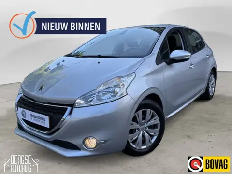 Peugeot 208 1.2 VTi Envy Cruise Ecc Navi Nap BT (bj 2013)