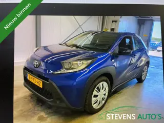 Toyota Aygo X 1.0 VVT-i MT Play CAMERA / CARPLAY / ANDROID.AUTO / AIRCO