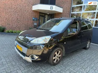 Peugeot Partner Tepee 1.6 VTi XT Executive / bj.2010 / kleur: zwart / NAP met 345321 km./ APK 26-11-
