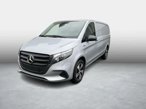 Mercedes-Benz eVito eVito 112 L2 60 kWh Mercedes-Benz eVito eVito 112 L2 66 kWh