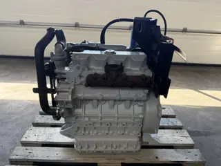 Kubota V2203 Diesel Motor 25.5 kW 24.7 PK 4 cilinder Engine as New !