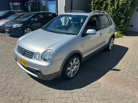 Volkswagen Polo 1.4-16V FUN