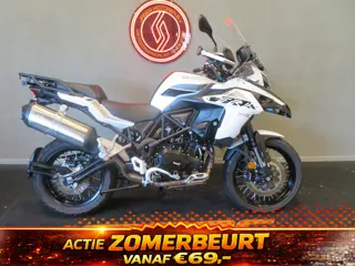 Benelli TRK 502 ZEER FRAAI! TOP-CASE (bj 2022)