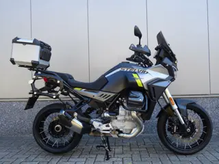 Moto Guzzi STELVIO PFF (bj 2025)