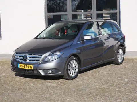 Mercedes-Benz B-klasse 180 Ambition Clima Pdc Adaptief Cruise Trekhaak
