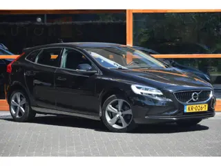 Volvo V40 T3 Momentum | Standkachel | Stoelverwarming | Volvo on call | Dealeronderhouden