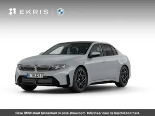 BMW i3 50 xDrive First Edition M Sportpakket | Innovation Pack | Digital Pack | Panoramadak | Trekha