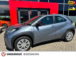 Toyota Aygo X 1.0 VVT-i MT Play