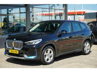 BMW iX1 xDrive30 Launch Edition 67 kWh