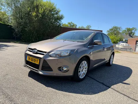 Ford Focus 1.6 EcoBoost Titanium Half Ledere Bekleding* 2E eigenaar*dealer onderhouden* ijskoud airc