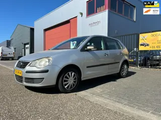 Volkswagen Polo 1.2-12V Trendline Airco/Incl. Nieuwe APK/DBKetting vervangen