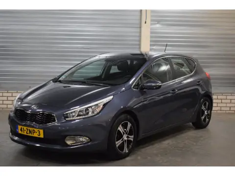 Kia Cee'd 1.6 GDI Plus Pack 73.000KM Dealer Onderhouden+ Navigatie|Bluetooth|Camera|Trekhaak|
