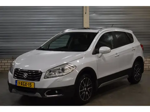 Suzuki SX4 S-Cross 1.6 High Executive AllGrip 4X4 Parelmoer Wit + Leder|Navigatie|Bluetooth|Parkeese