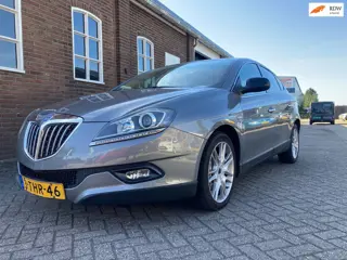 Lancia Delta 1.8-16V Di Oro Bj 2010, Xenon, Clima, Cruise , PDC inruil is mogelijk