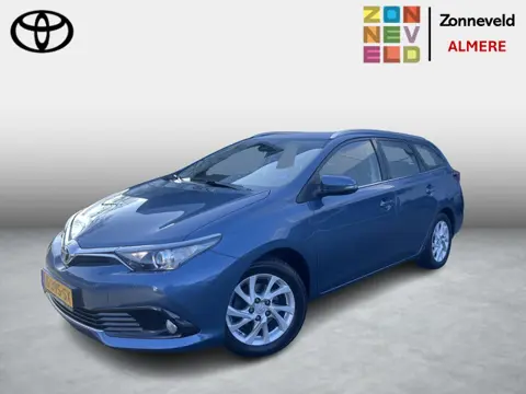 Toyota Auris Touring Sports 1.2T Active