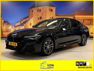 BMW 5-serie 530e High Exe M-Sport Aut Schuifdak Camera LED