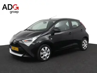 Toyota Aygo 1.0 VVT-i x-play | Parkeercamera | Groot mediascherm | Apple Carplay Android Auto |