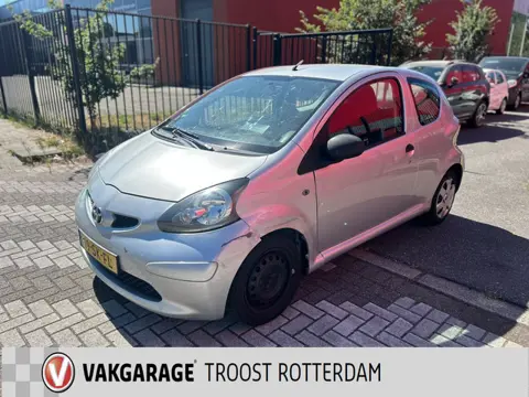 Toyota Aygo 1.0-12V APK TOT 09-02-2027 | Inruilkoopje | Multimediascherm