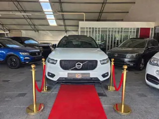 Volvo XC40 R-Design! 4X4! PANORAMA ! 190pK! FULL!!