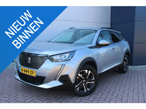 Peugeot 2008 1.2 PureTech 130pk Allure Airco Navi Camera Carplay Dealer onderhouden