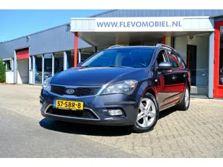Kia Ceed Sporty Wagon 1.4 CVVT Navigator Plus Pack