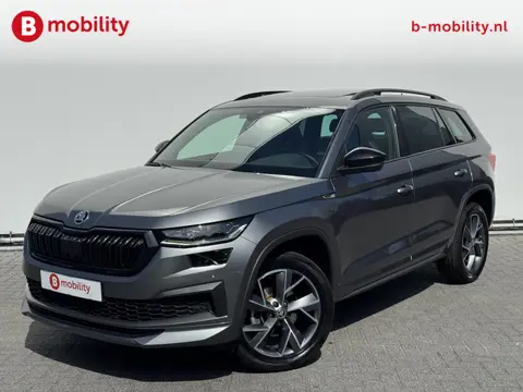 Škoda Kodiaq 1.5 TSI Sportline Business 150Pk! Automaat | Panorama dak | Achteruitrijcamera | DAB | 