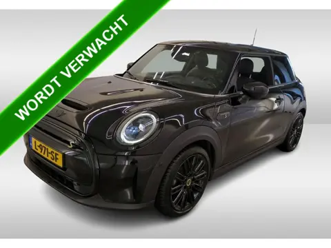 MINI Electric MINI Yours 135KW / 33 kWh / Panoramadak / Leder sport / Pdc+Camera / Classic-Comfort-D