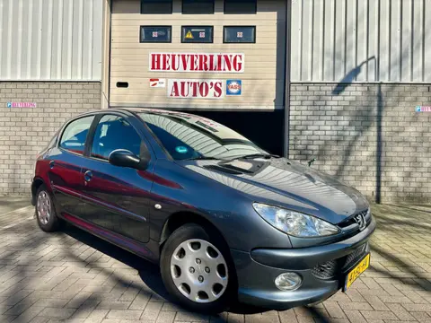 Peugeot 206 1.4 Air-line 3 | Airco | Nieuwe APK